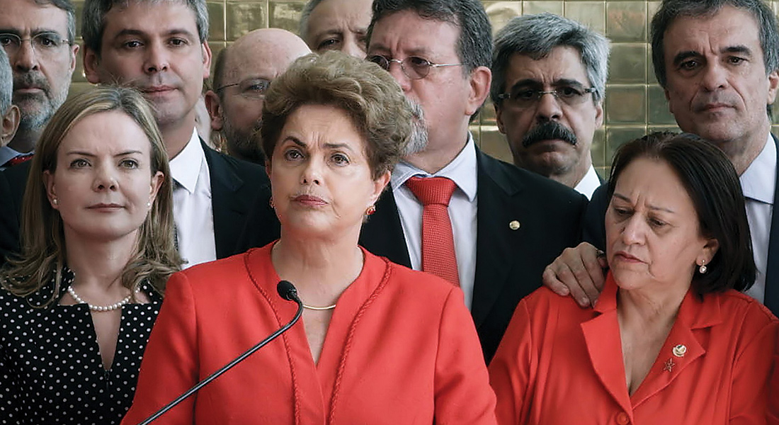 Dilma Rousseff speaks in front of crowd